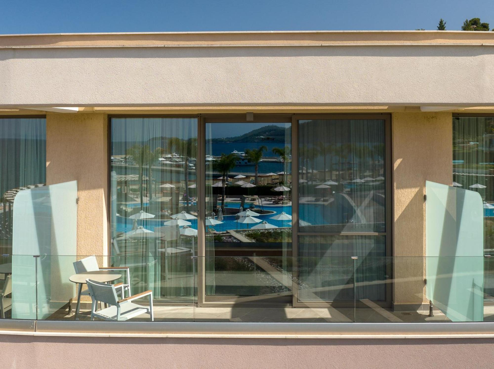 Miraggio Thermal Spa Resort Paliouri Oda fotoğraf A balcony