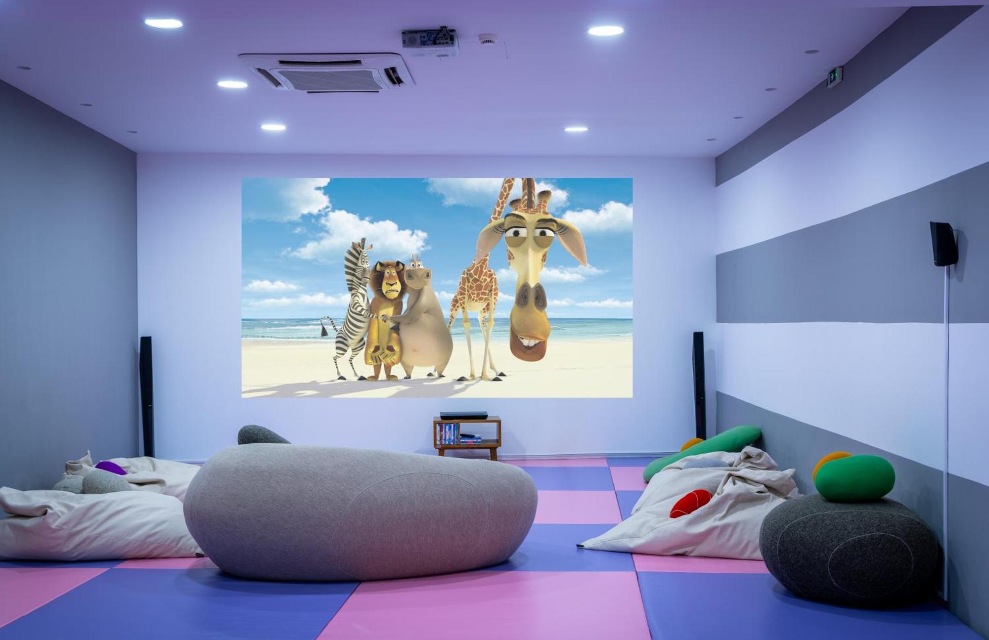 Miraggio Thermal Spa Resort Paliouri Dış mekan fotoğraf A home theater