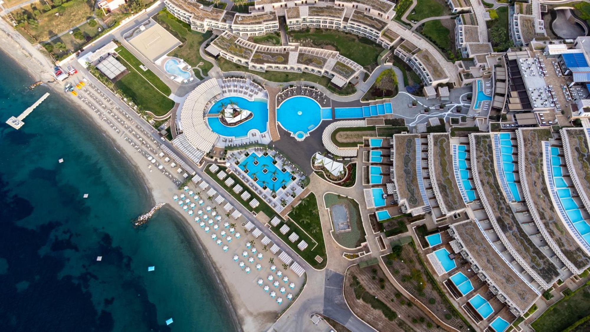 Miraggio Thermal Spa Resort Paliouri Dış mekan fotoğraf Aerial view of the resort